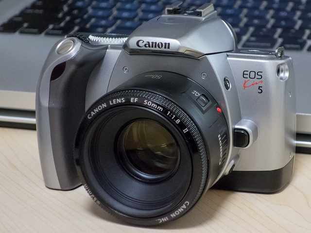 Canon EOS Kiss 5 というフィルム一眼レフカメラ | ぬぼぼ